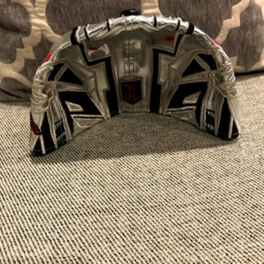 New Era Justice League DCcomic Cyborg Armor Sz 7 3/8 - Picture 3 of 4